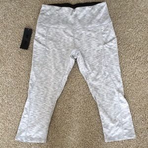Ododos gray spacedye capri leggings